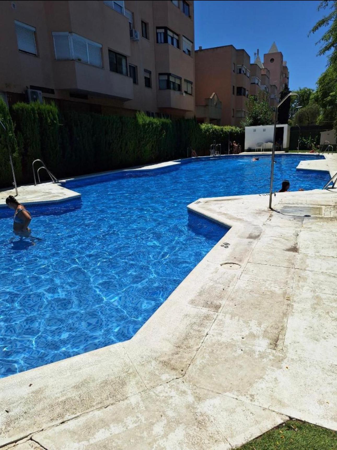 Apartamento Cerca Del Aereopuerto Séville Extérieur photo